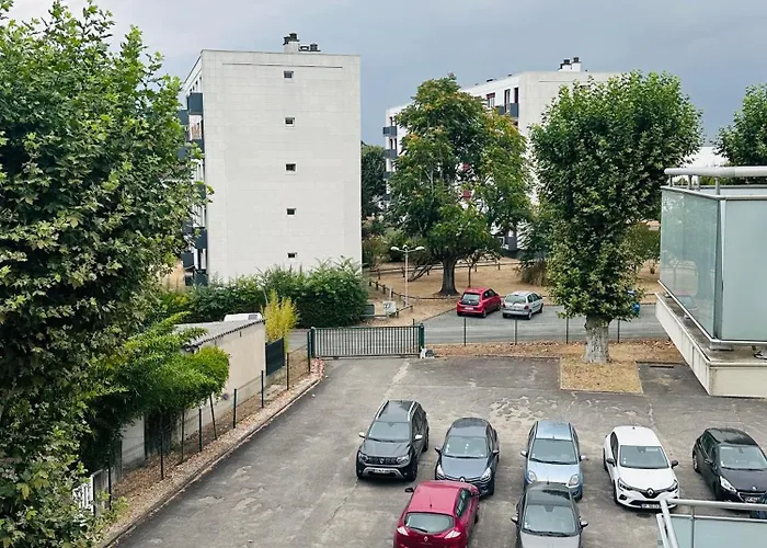 Le Jeannot Avec Parking Prive A Proche Bordeaux Centre 塔朗斯